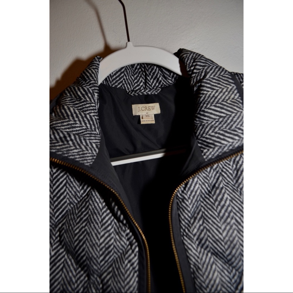J CREW Down vest down mercantile excursion - Picture 8 of 8
